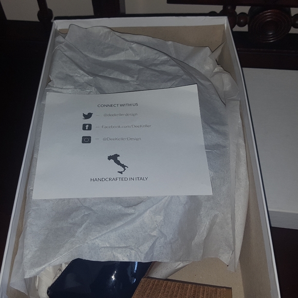 Dee Keller patent navy pumps - Picture 3 of 13